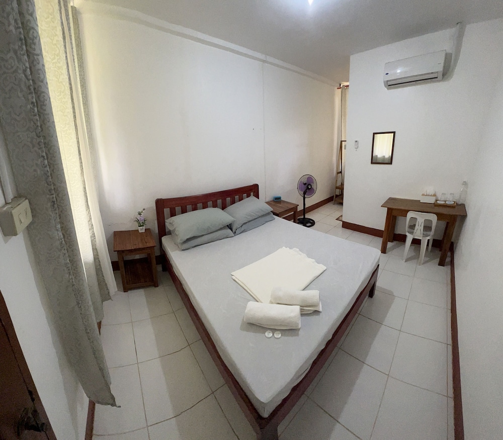 Basic Single Room photo 3