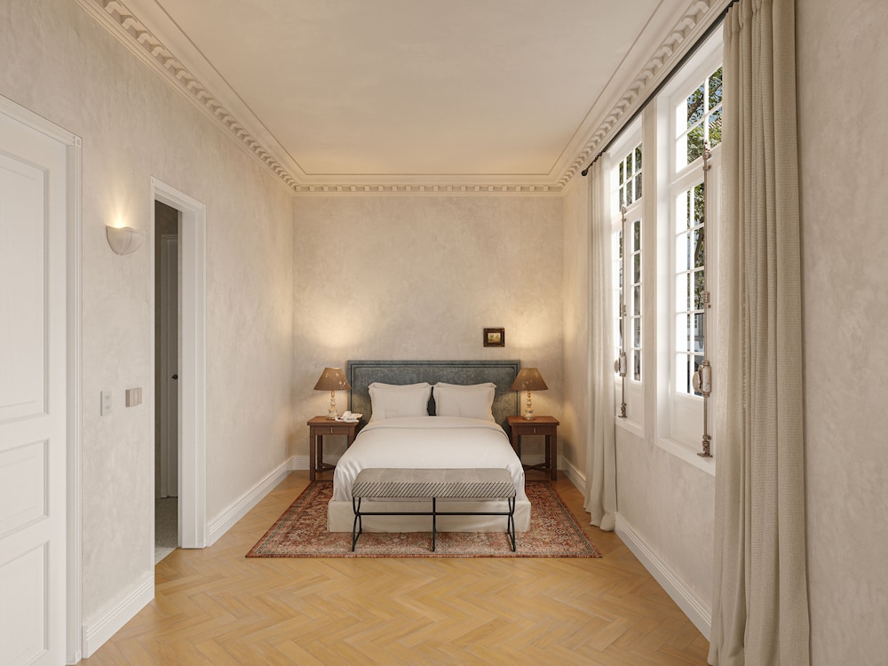 Superior Room, 1 Queen Bed, City View