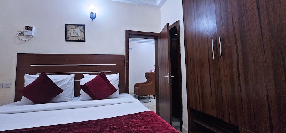Deluxe Suite