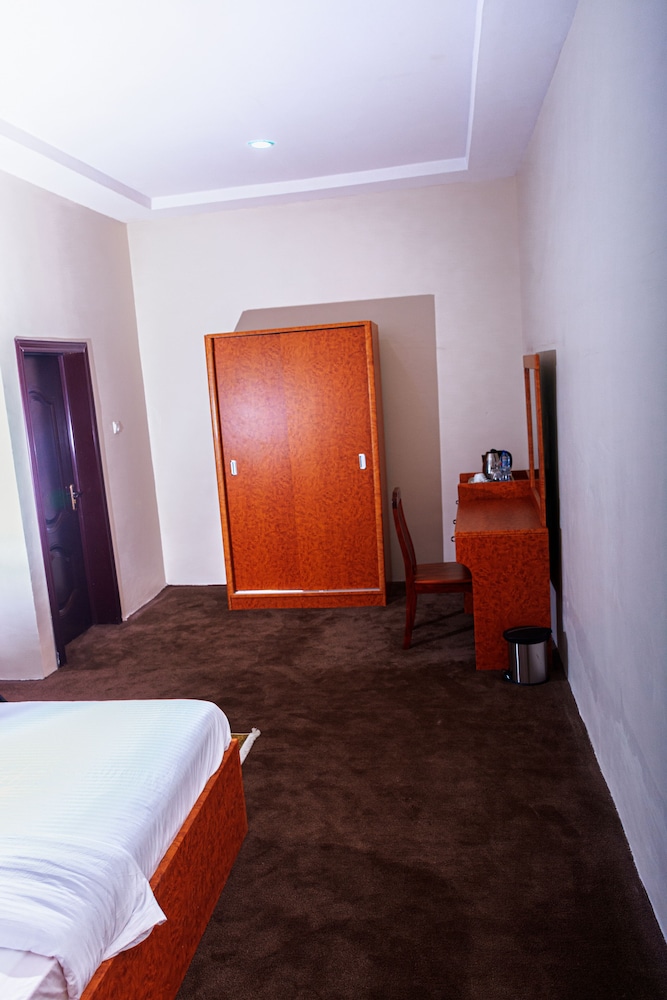 Royal Suite - Photo 4
