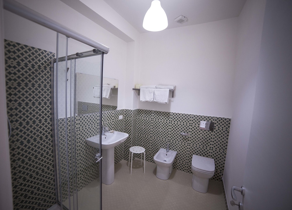Double or Twin Room photo 2