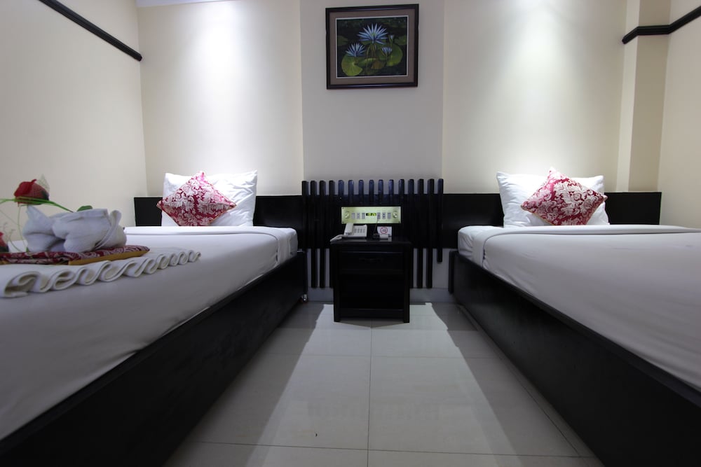 Deluxe Twin Room, 2 Twin Beds photo 3