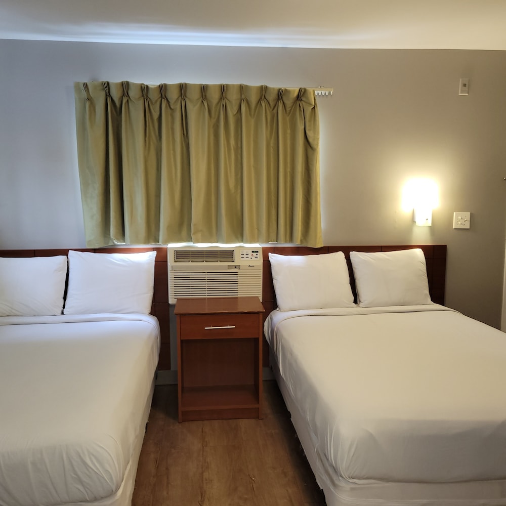 Premium Room, 1 Queen Bed, Non Smoking, Kitchenette - Photo 2
