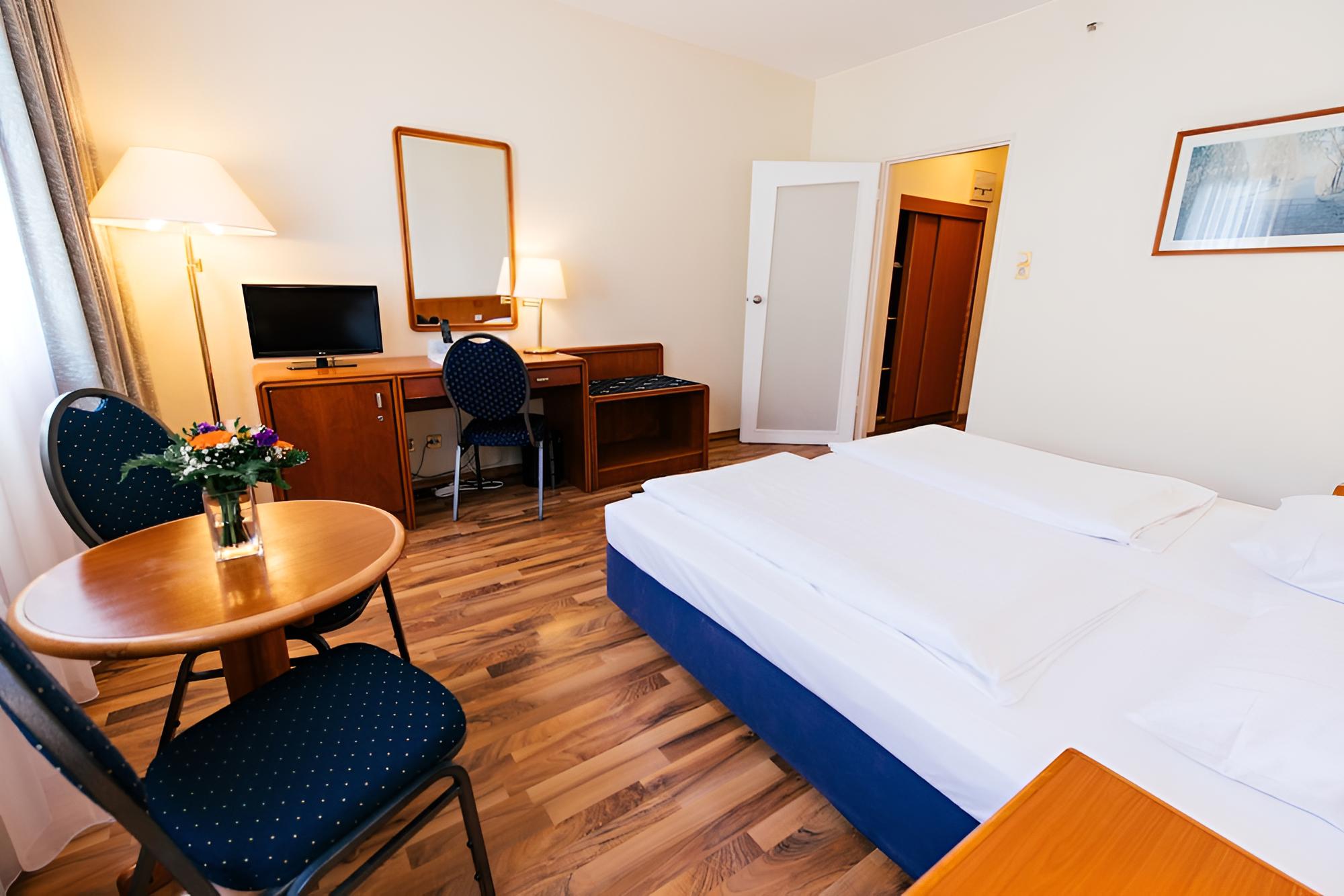 Standard Double Room/ Twin Room - incl. drinks from Minibar photo 2