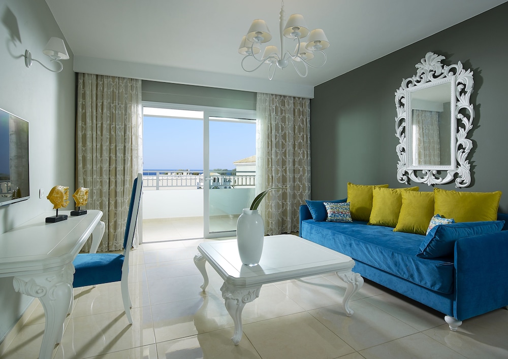 Deluxe Suite, Garden View