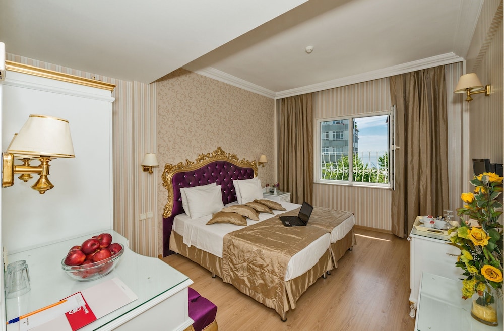 Standard Twin Room photo 2
