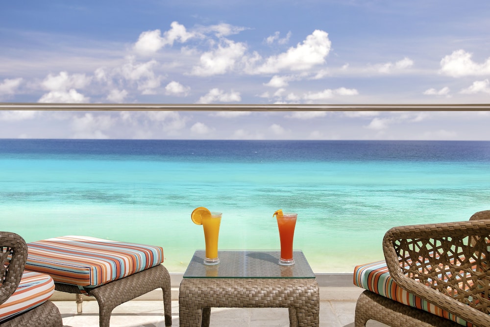 Luxury Suite, 3 Bedrooms, Balcony, Oceanfront