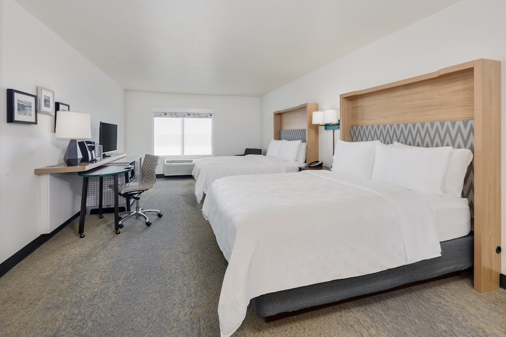 Standard Room, 2 Queen Beds, Accessible (Communication, Accessible Tub) - Photo 3