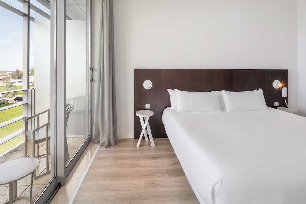 Standard Double Room - Photo 3