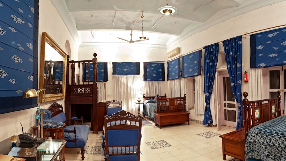 Heritage Royal photo 1