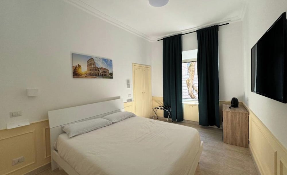 Deluxe Double Room, City View