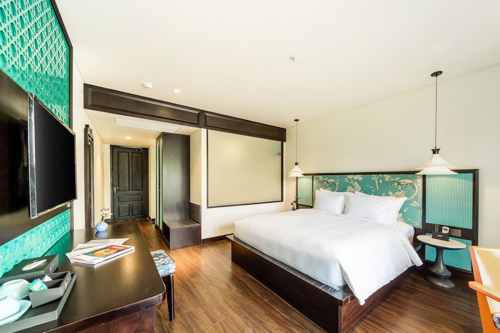 Double Room, 1 King Bed, River View photo 1