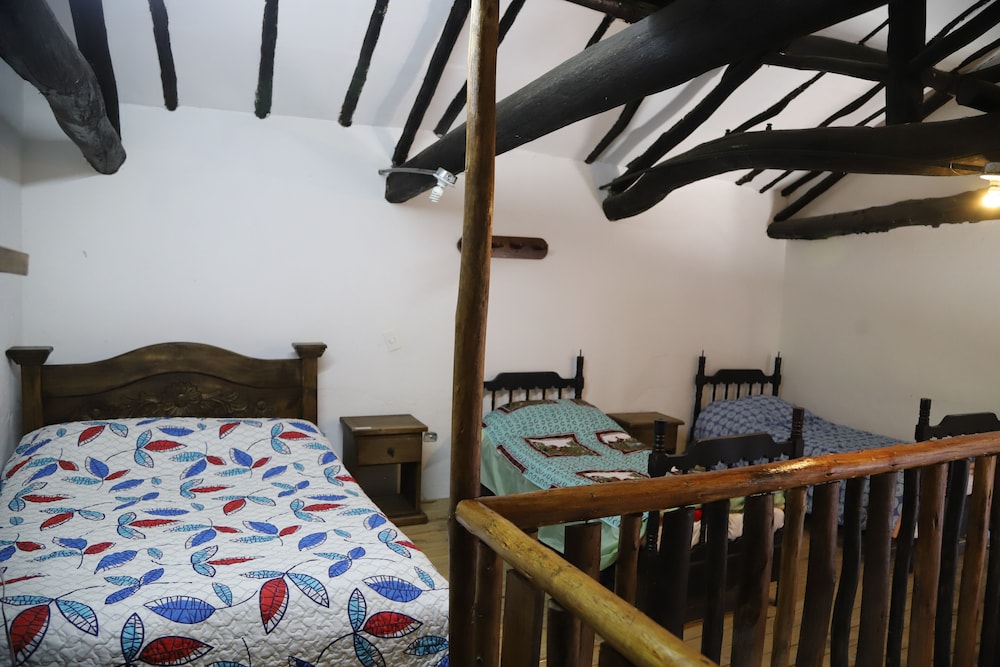 Family Room, Multiple Beds (7 Guests)