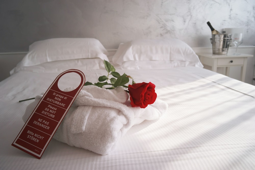 Superior Double Room (Amarone) thumbnail 6