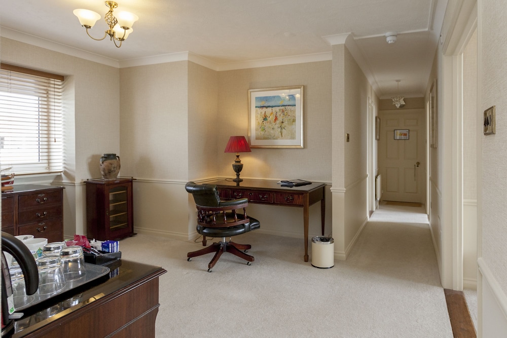 Suite, Multiple Beds, Balcony, Sea View (Penthouse) - Photo 13