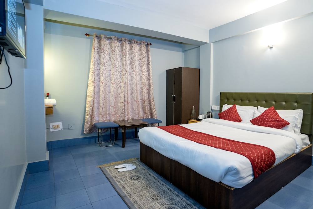 Deluxe Room - Photo 26