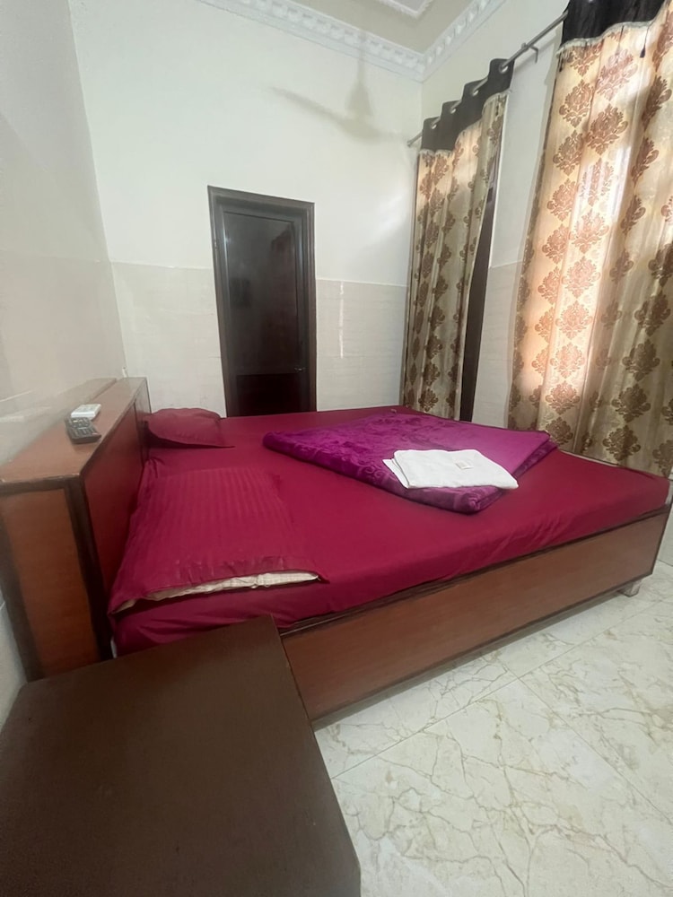 Standard Double Room, City View