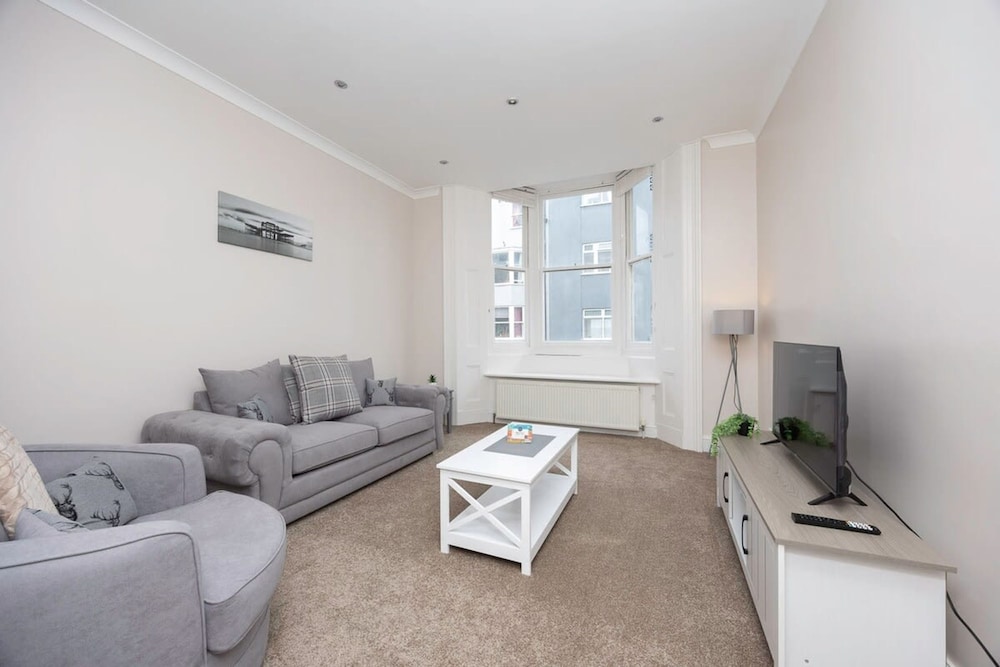 Apartment photo 3