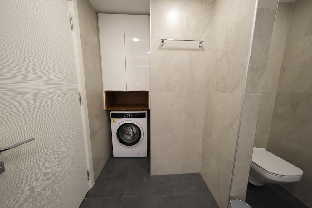Luxury Apartment photo 2
