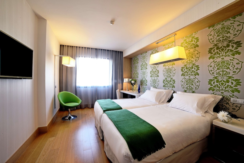 Standard Room (Extra Bed 3 Adults) photo 2