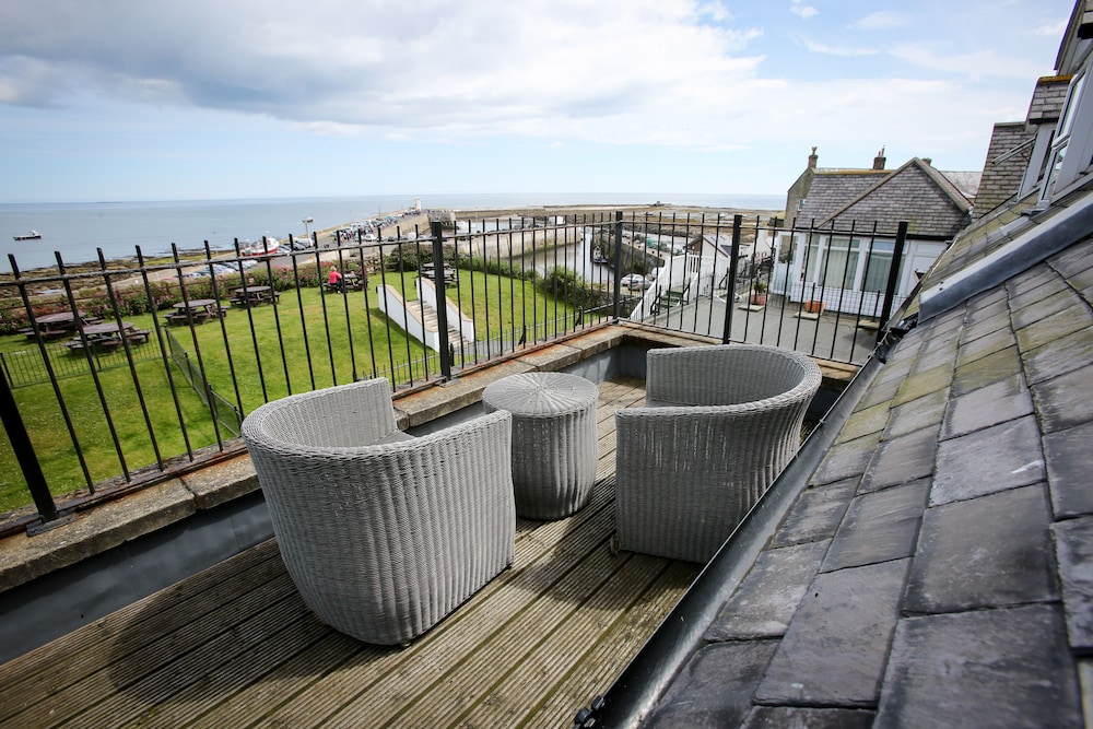Double or Twin Room with Sea View and Balcony photo 1