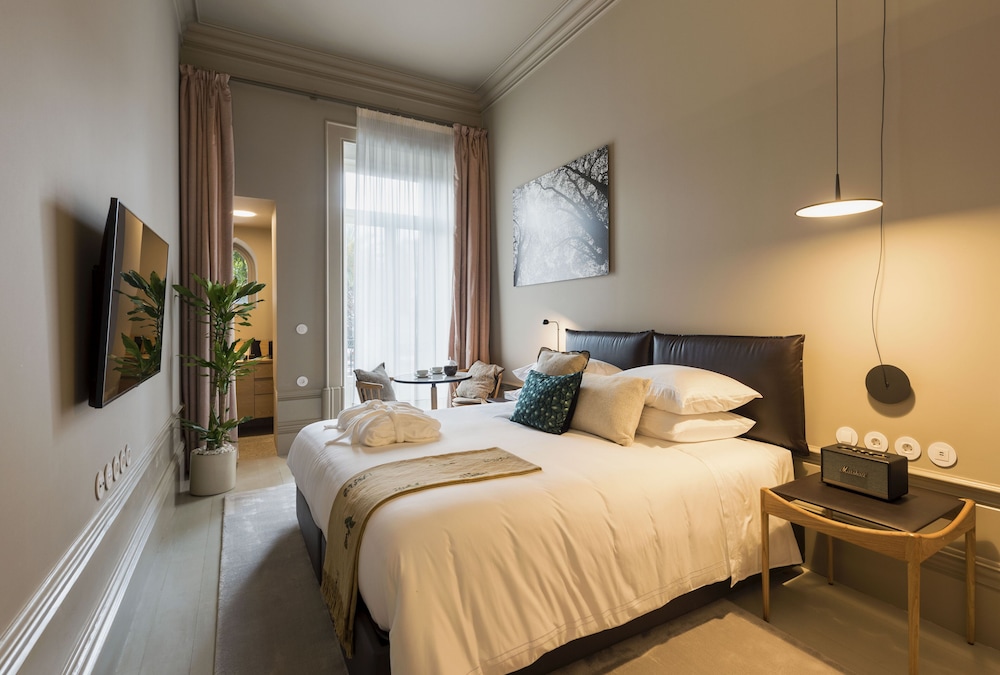 Deluxe Double or Twin Room - Photo 1