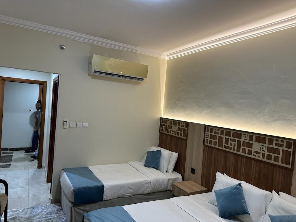 Standard Triple Room - Photo 1