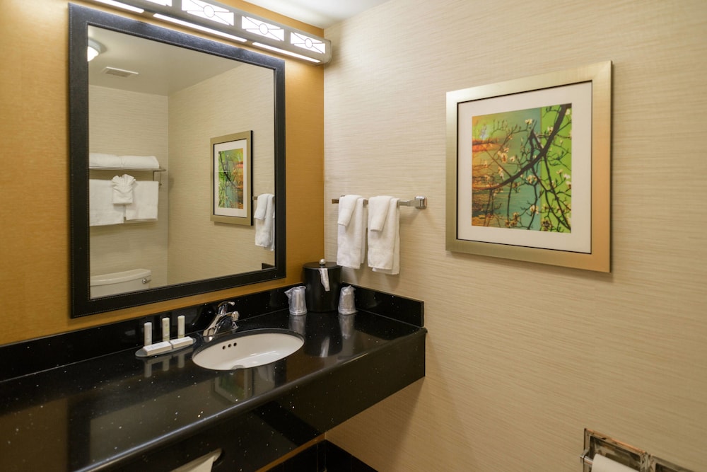 Studio, 2 Double Beds (Mobility/Hearing Accessible, Tub) - Photo 3