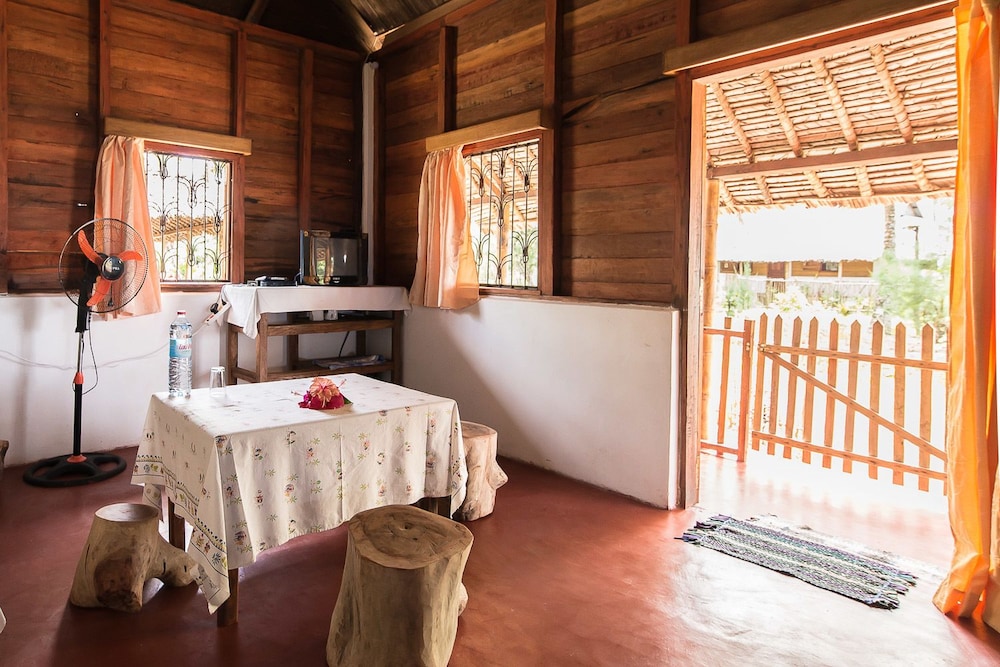 Romantic Bungalow, Lagoon View photo 3