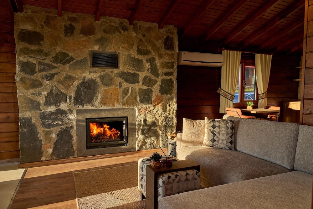 Deluxe Bungalow, 1 King Bed with Sofa bed photo 1