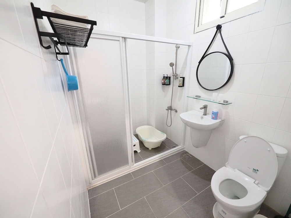 Standard Quadruple Room - Photo 3