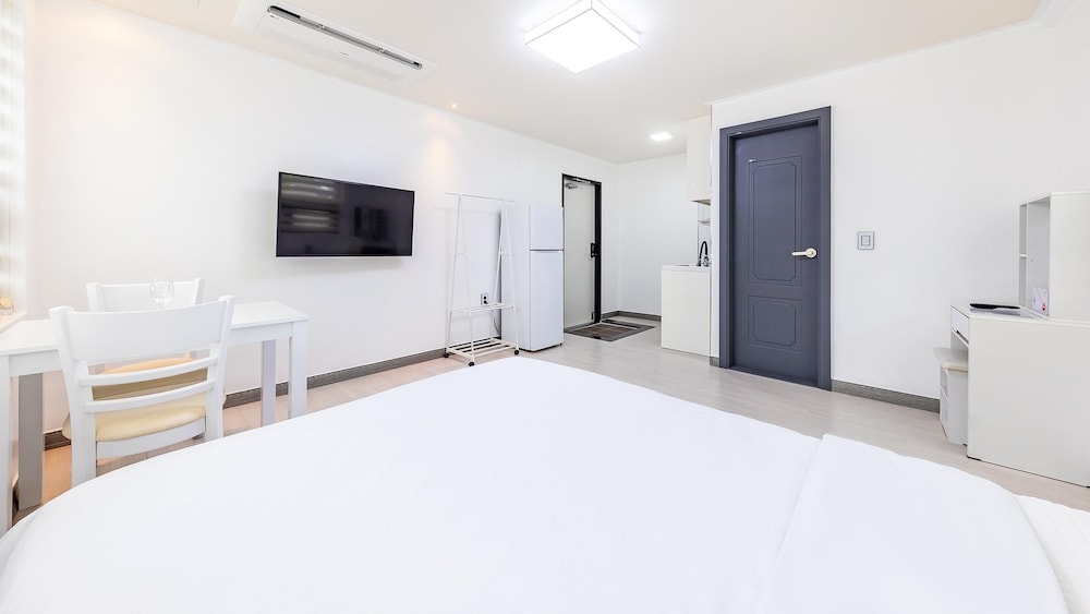 Basic Room, 1 Bedroom (203) photo 3