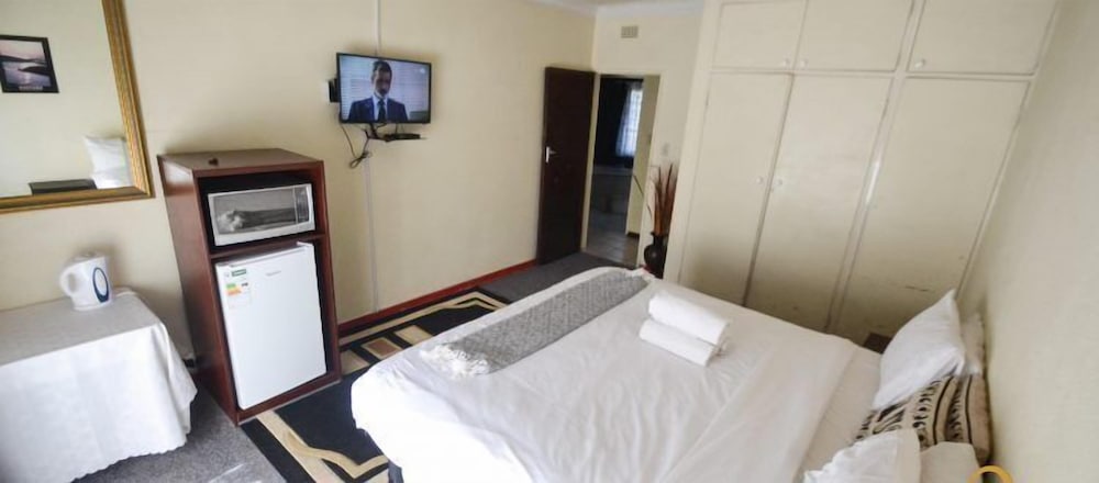 Standard Double Or Twin Room photo 1