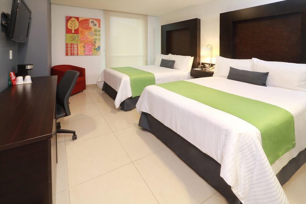 Standard Room, 2 Double Beds, Non Smoking photo 1