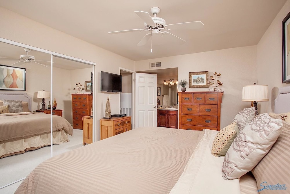 Condo, 2 Bedrooms, Garden View