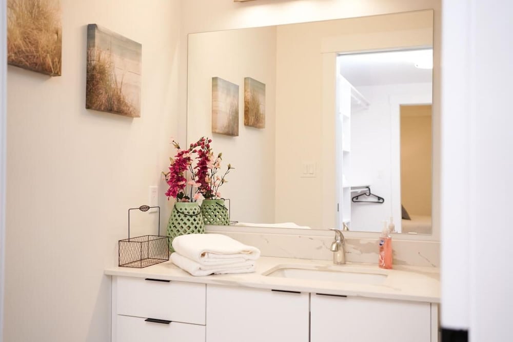 Luxurious Modern 2BR Condo Slps-5 Coffee AC Wifi, Billede 20