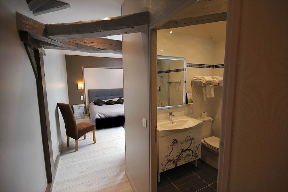 Superior Double or Twin Room, Lake View (Grand) photo 2