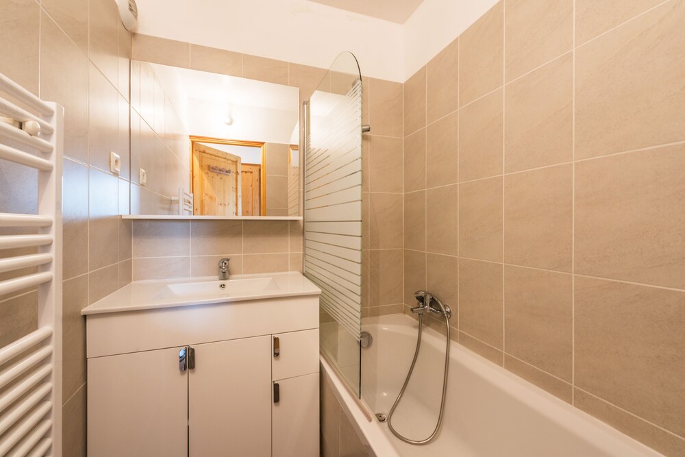 Classic Apartment, 5 Bedrooms (T6) photo 3