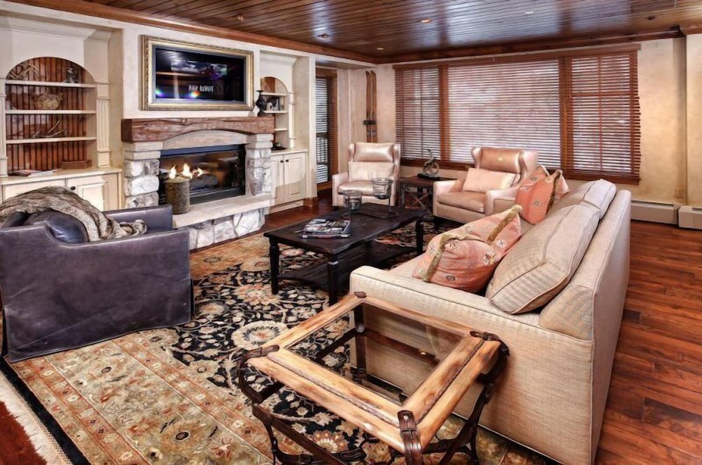 Condo (Beaver Creek Elkhorn 3 Bedroom) photo 1