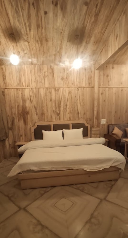 Executive Tree House photo 3