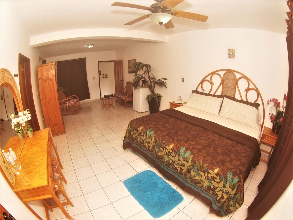Luxury Suite, Private Bathroom (#7) photo 2