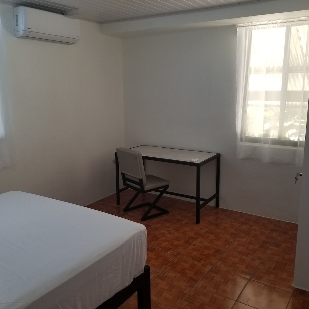 Room 3 photo 3