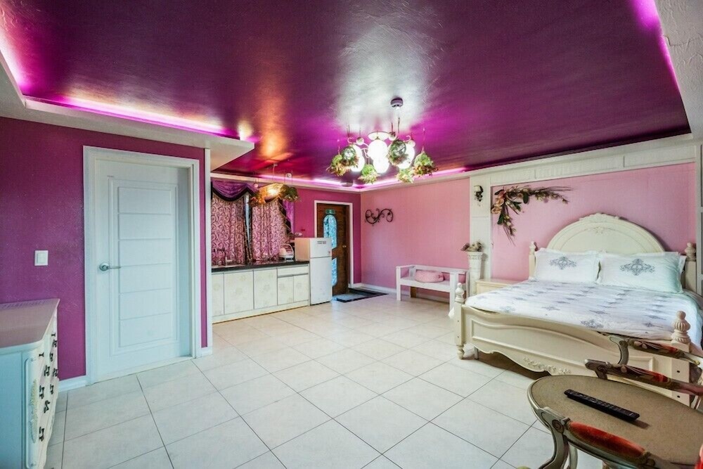Room (Momo(Monica)) - Photo 7