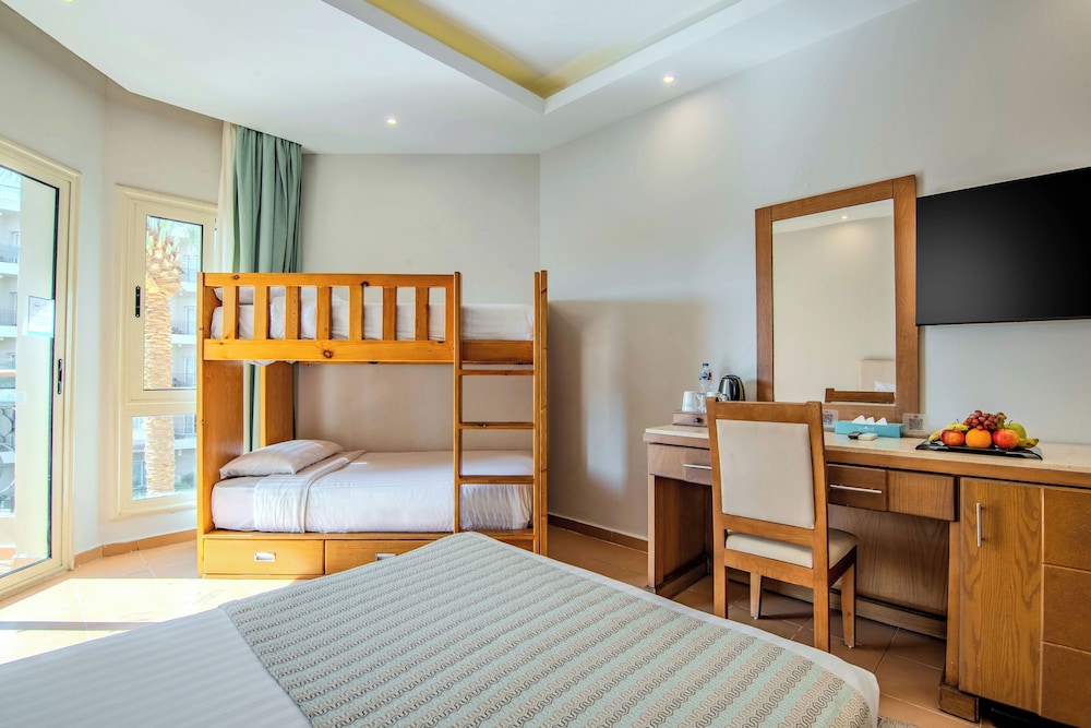 Family Bunk Bed Room
