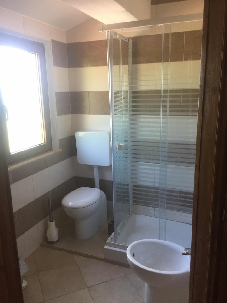 Classic Quadruple Room photo 3