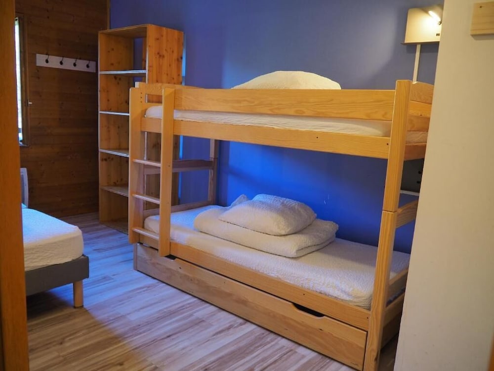 Quadruple Room (with shower) photo 2