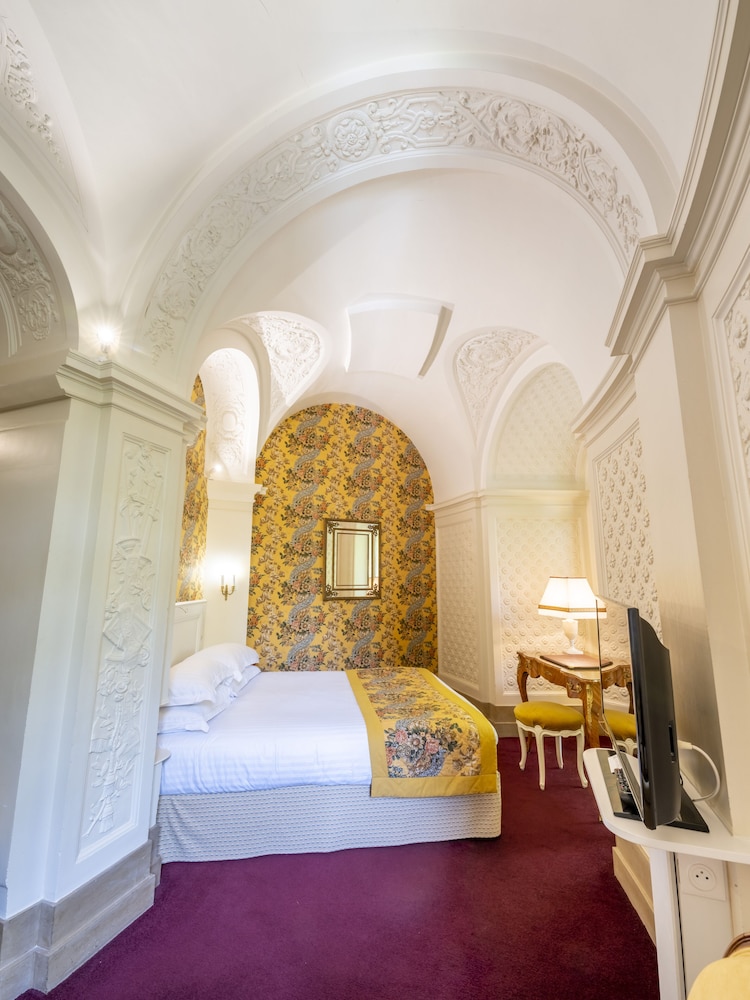 Superior Double Room (In Pavillon Ariane) photo 2