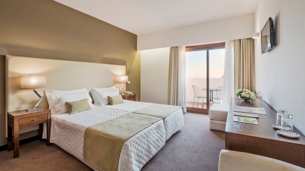 Twin Room, Balcony - Photo 1