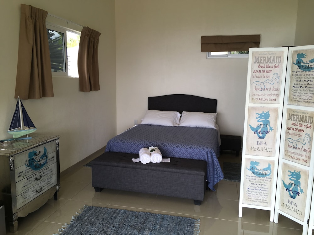 Deluxe Villa, 1 Queen Bed, Ocean View photo 2