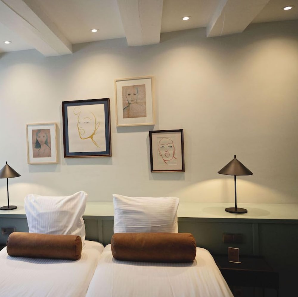 Economy Twin Room photo 2